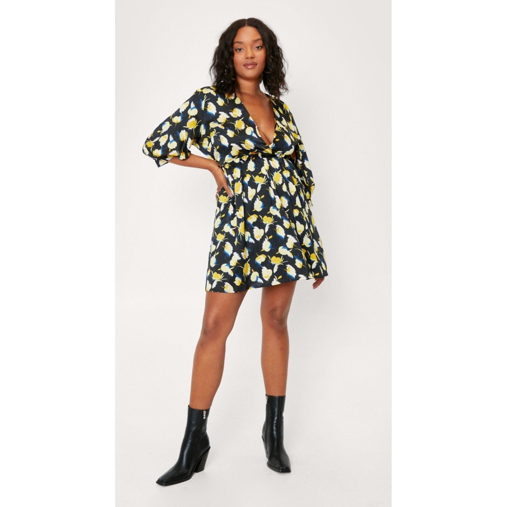 Nasty Gal Black Floral Satin Deep‎ V Neck Mini Dress Plus Size Party Sexy